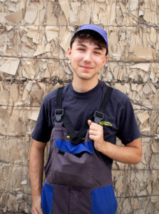 Connor, 22 · Elektroniker / Elektronikerin (Betriebstechnik & Anwendungstechnik)